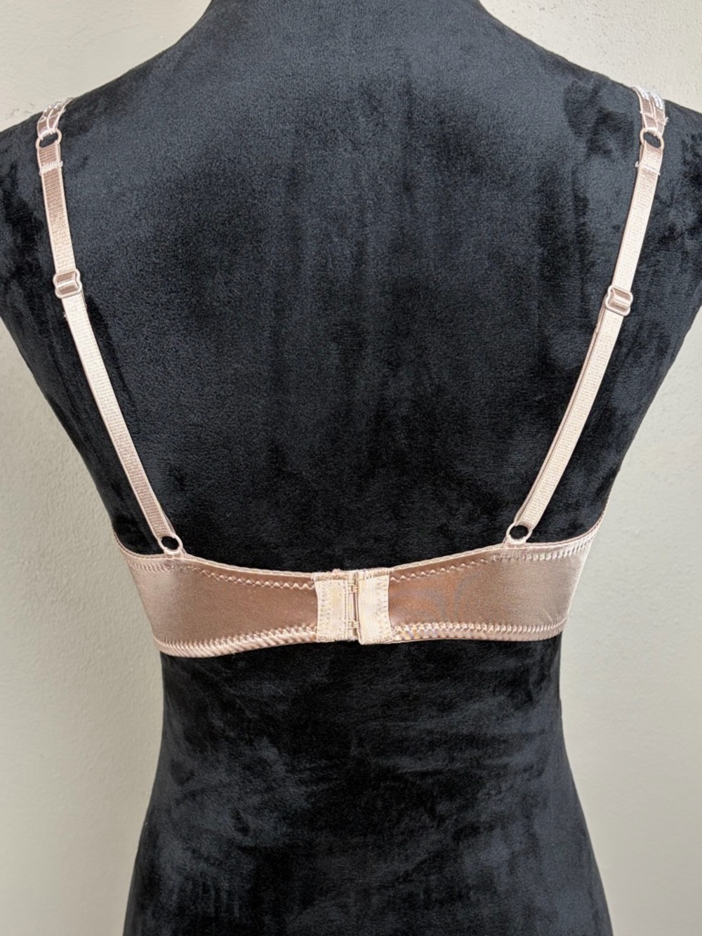 Nicole Miller New York Beige Satin Demi Bra 36C Rhinestone Sparkle Straps Tan NM - Picture 6 of 16